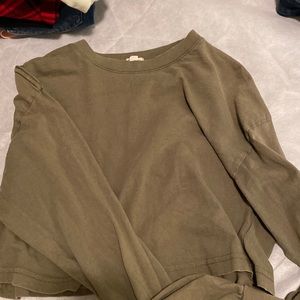 green cropped long sleeve
